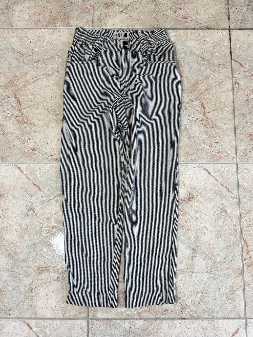 Union Bay Black White Striped Pants Size 8